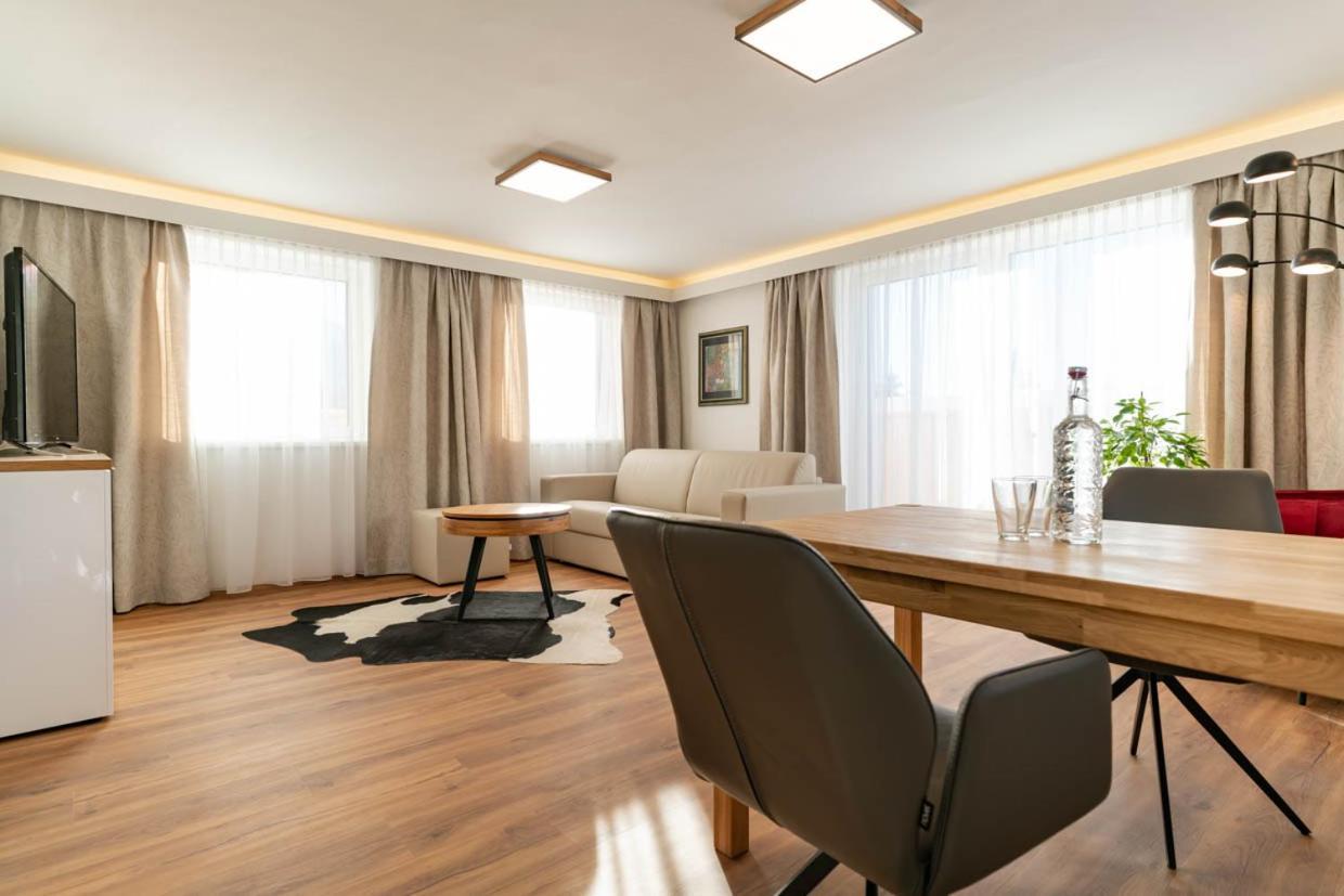Waldrand Apartments 람자우 암 다흐스타인 외부 사진