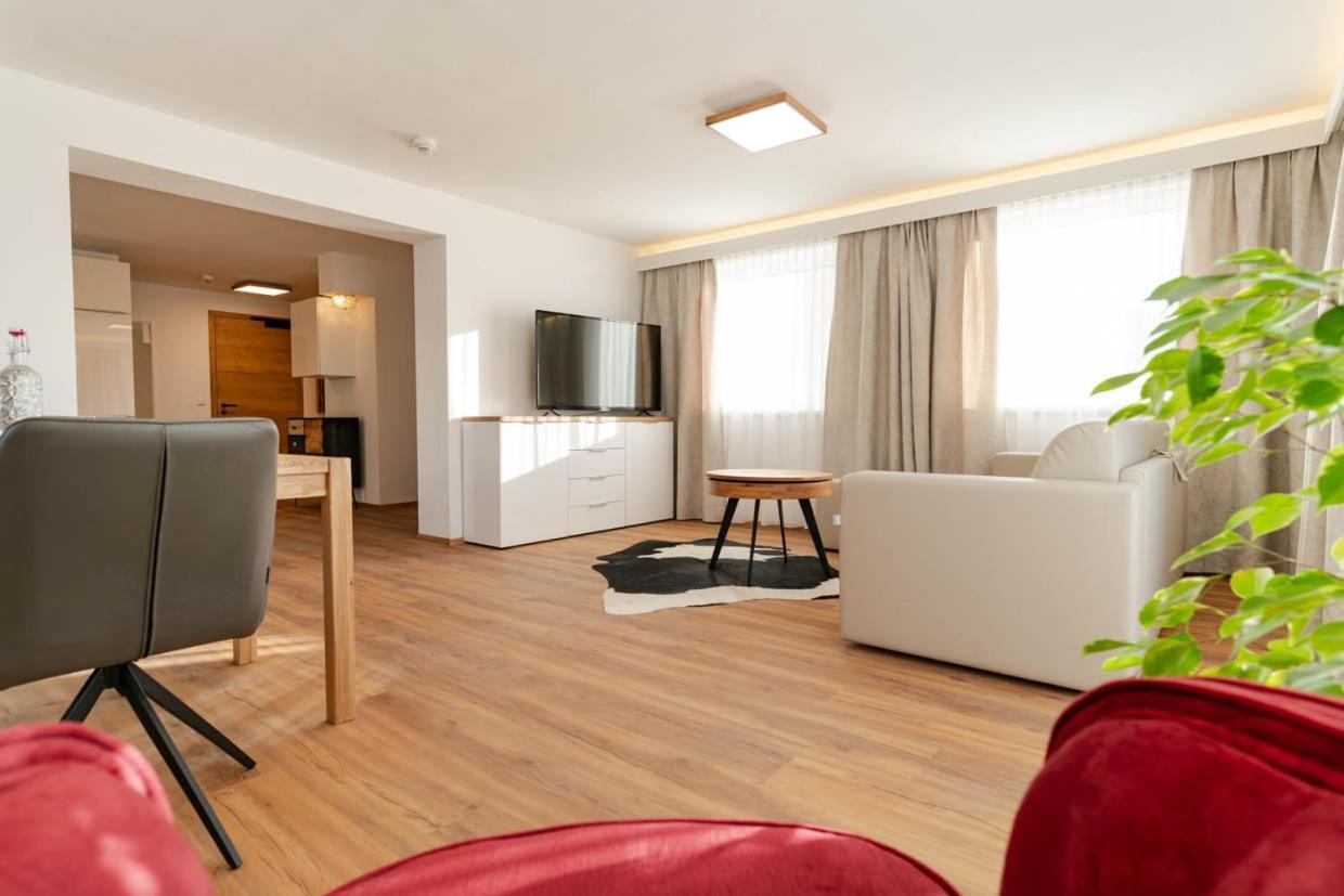 Waldrand Apartments 람자우 암 다흐스타인 외부 사진