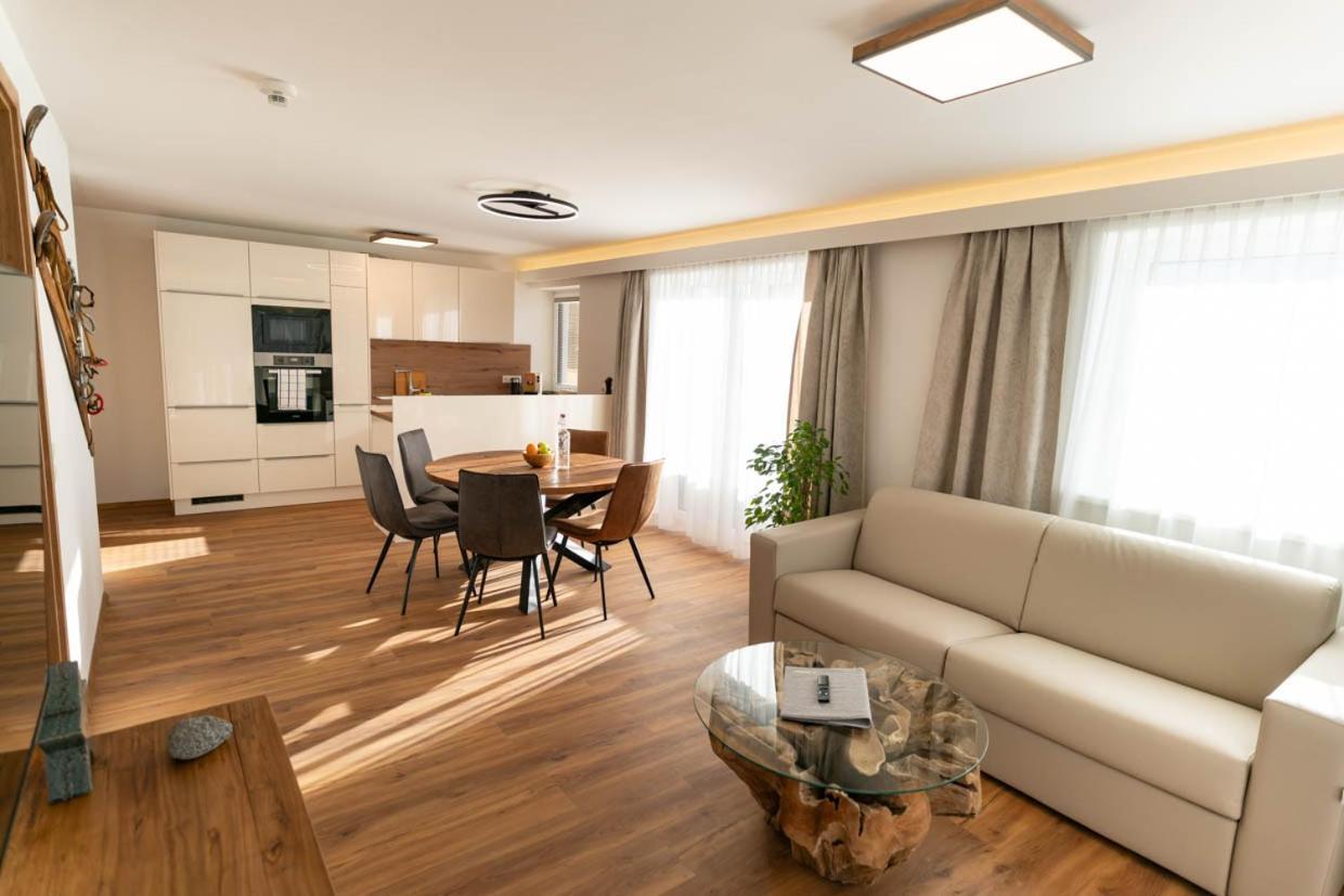 Waldrand Apartments 람자우 암 다흐스타인 외부 사진