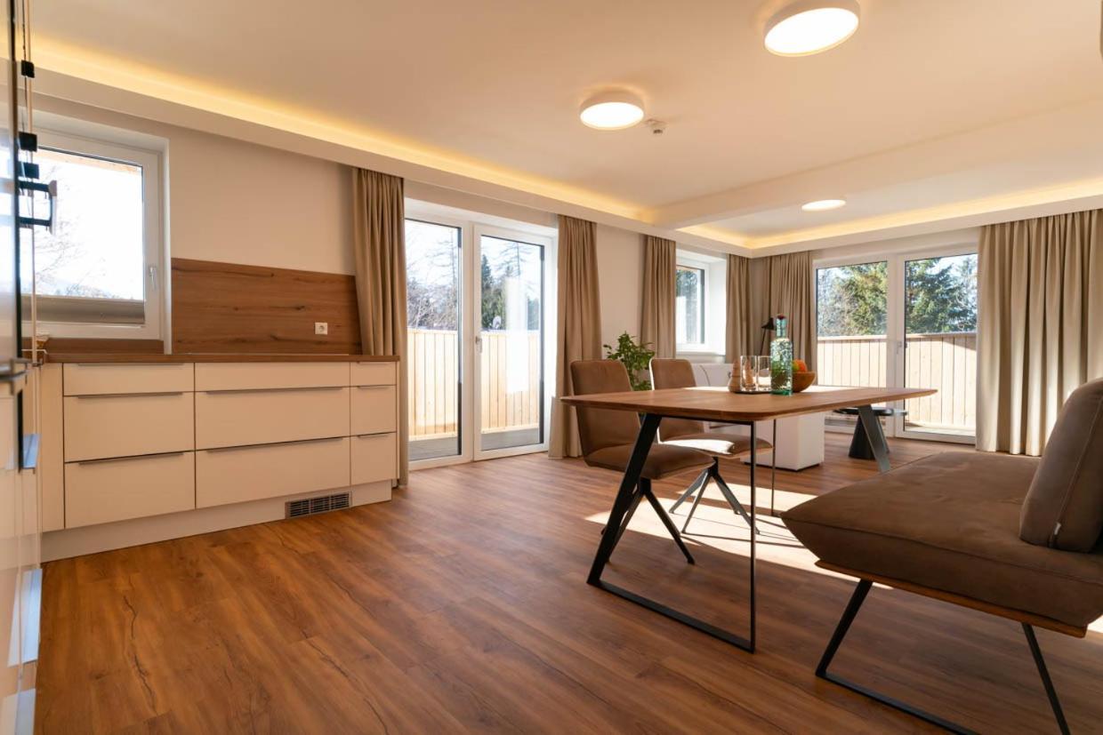 Waldrand Apartments 람자우 암 다흐스타인 외부 사진