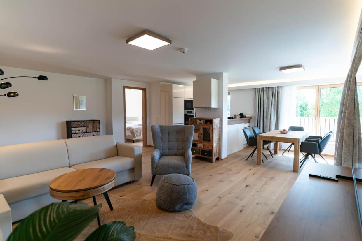 Waldrand Apartments 람자우 암 다흐스타인 외부 사진