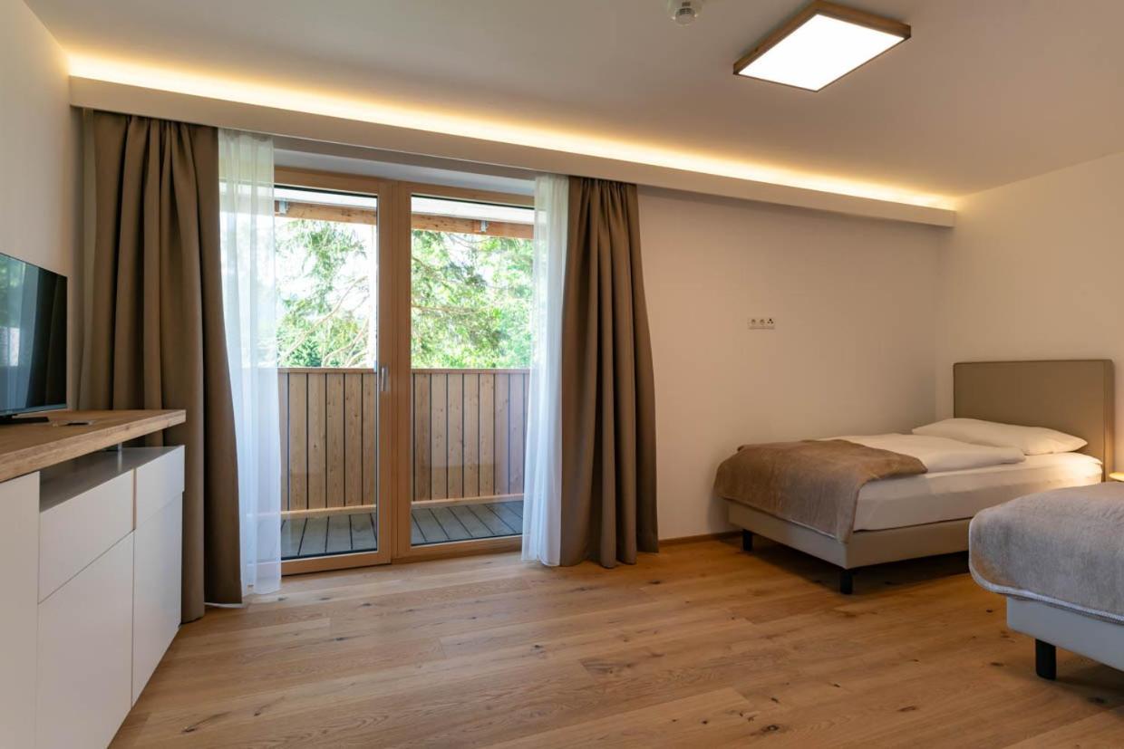 Waldrand Apartments 람자우 암 다흐스타인 외부 사진