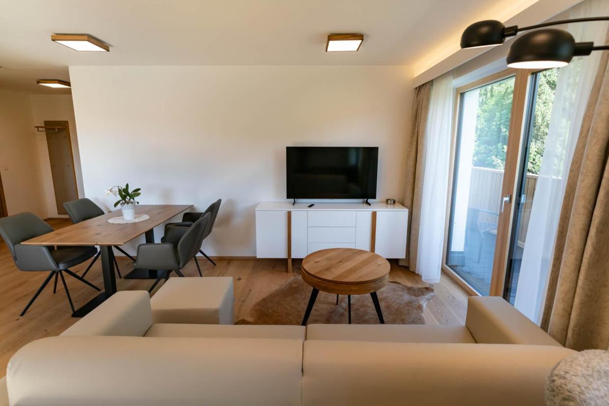 Waldrand Apartments 람자우 암 다흐스타인 외부 사진
